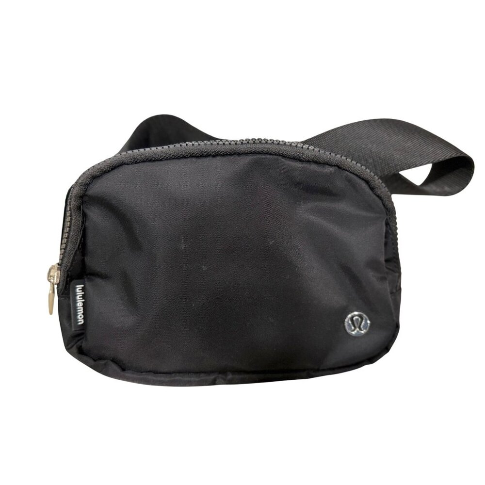 Lululemon Black Crossbody Belt Bag With Adjustable Strap & Zipper Closure